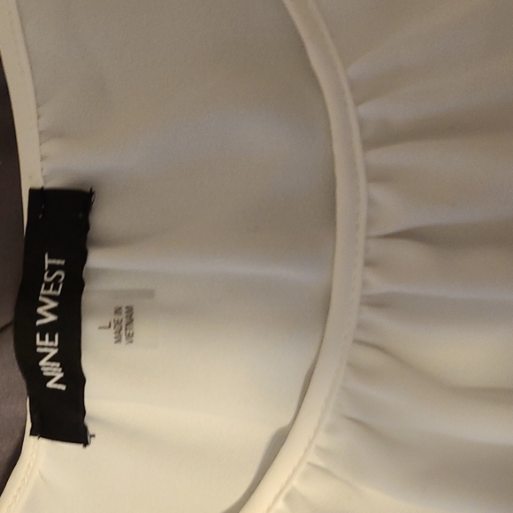 Nine West top - Picture 2 of 2